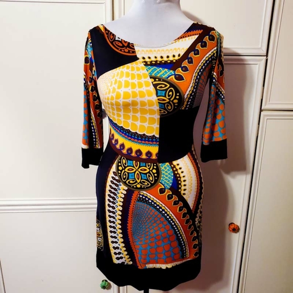 Papillon Blanc Dresses & Skirts - Papillon Blanc Stunning Multicolor Print Dress